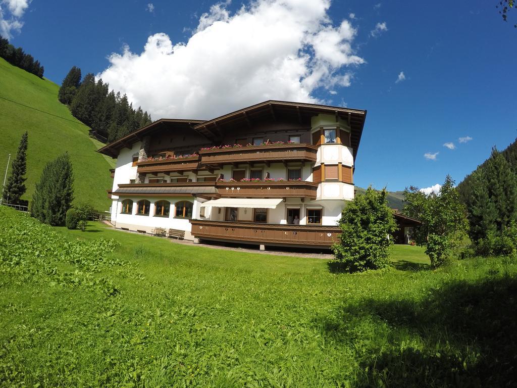 Gaestehaus Alpenland Tux Exterior photo